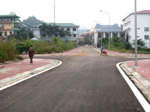 Trong quý IV/2012, Thành phố Hòa Bình sẽ bàn giao đưa vào sử dụng công trình đường Tỉnh hội phụ nữ (xã Sủ Ngòi, TPHB).