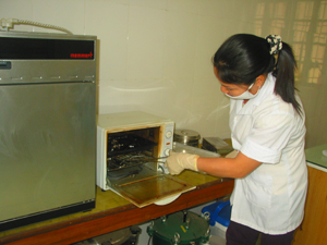 Cải thiện chất lượng điện, Trạm Y tế xã Noong Luông (Mai Châu)  có điều kiện sử dụng thiết bị, máy móc phục vụ CSSK nhân dân.