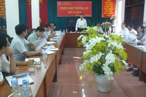 Đồng chí Bùi Văn Cửu, Phó Chủ tịch Thường trực UBND tỉnh phát biểu kết luận hội nghị.

