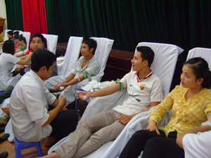 Đông đảo ĐV-TN tham gia ngày hội hiến máu tình nguyện do BTV Tỉnh Đoàn tổ chức vào cuối tháng 10 vừa qua.