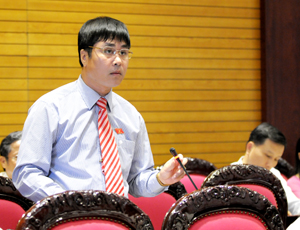 Đại biểu QH Nguyễn Cao Sơn phát biểu thảo luận tại hội trường.