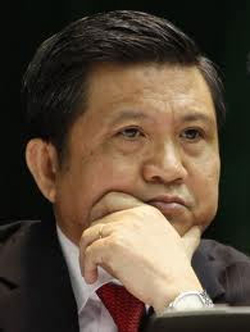 Thống đốc Nguyễn Văn Giàu.