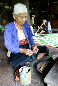 Tục ăn trầu của người Mường (Hòa Bình)