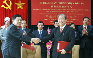Công ty An Thịnh ký kết hợp đồng với  Công ty TNHH Midori Việt Nam sản xuất dụng cụ bảo hộ lao động.
