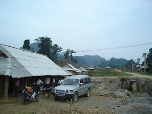 Các hộ du canh du cư đã chuyển về bản Cang, xã Pà Cò, huyện Mai Châu ổ định chỗ ở và đất sản xuất.