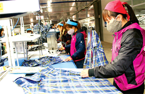 Công ty May xuất khẩu Esquel Việt Nam (KCN Lương Sơn) giải quyết việc làm cho 2.800 lao động.