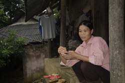 Gia đình chị Bùi Thị Lân ở xóm Tiện, xã Thung Nai huyện Cao Phong chưa tìm được nơi ở mới
