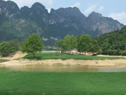 Dự án Khu vui chơi du lịch sinh thái của Công ty CP Phú Thành vốn đăng ký 296 tỷ đồng đã hoàn thiện thủ tục đền bù giải phóng mặt bằng và đang triển khai xây dựng với số vốn 30 tỷ đồng